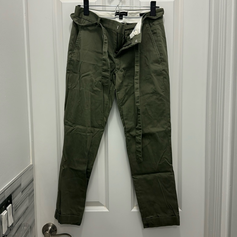 Banana Republic Olive Green Cuffed Pants - Size 2